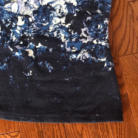 Postage Stamp Anthropologie top - Picture 3 of 3